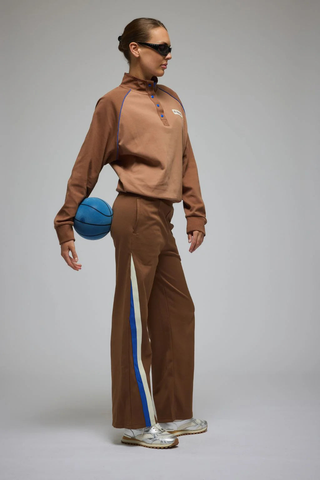 Vici Trackpant in Toasted Pecan