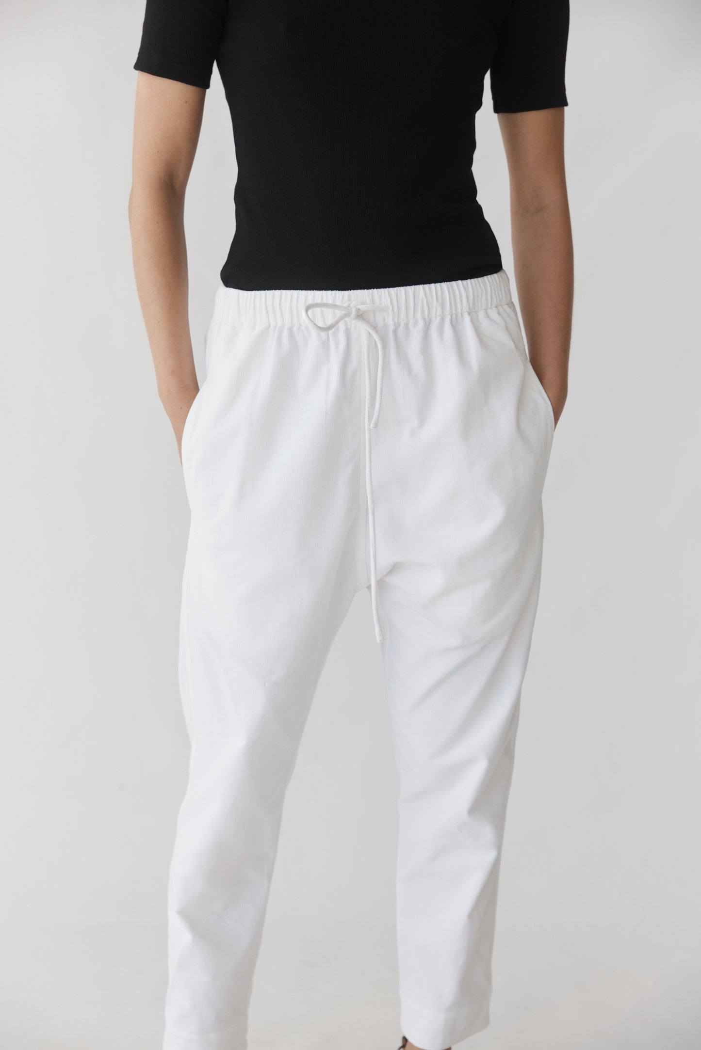 SIZE LARGE (12) Ashley Pant in White