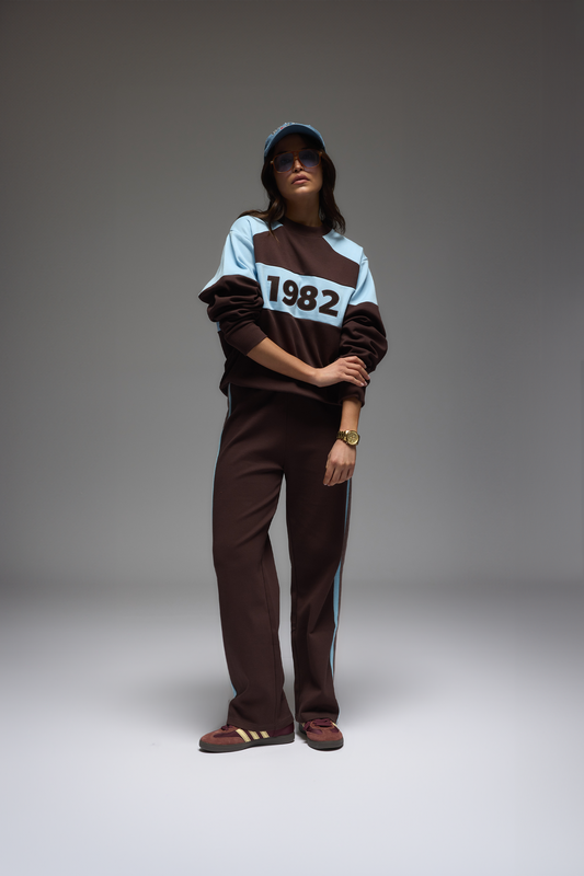 1982 Contrast Knit Sweater in Espresso