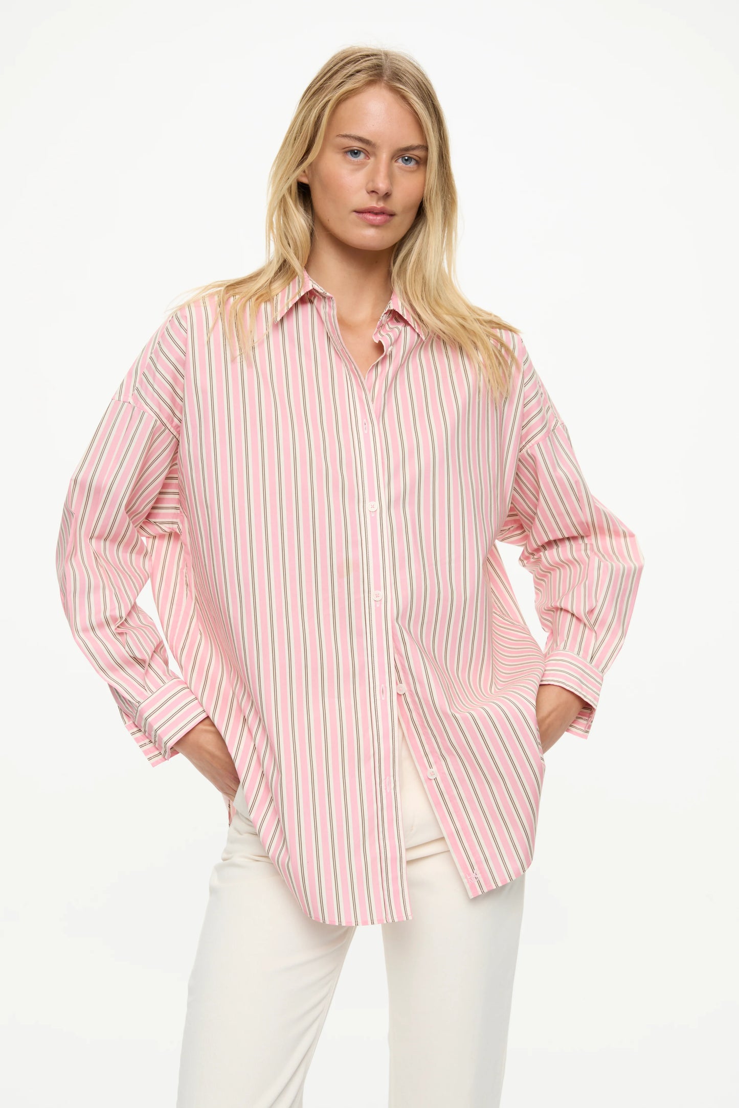 Mara Oversized Shirt in Musk, Cocoa and Off White