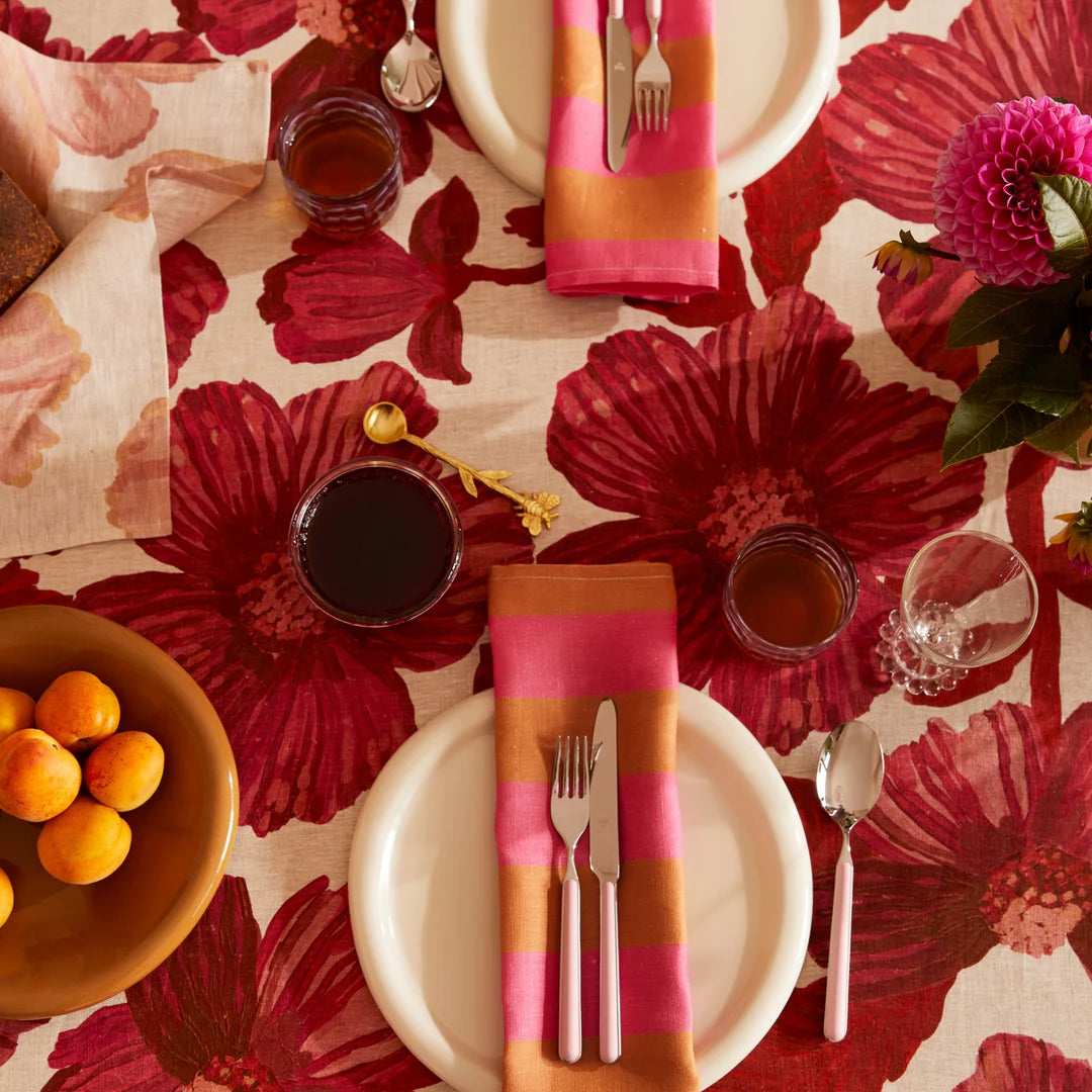 Leon Cerise Round Tablecloth