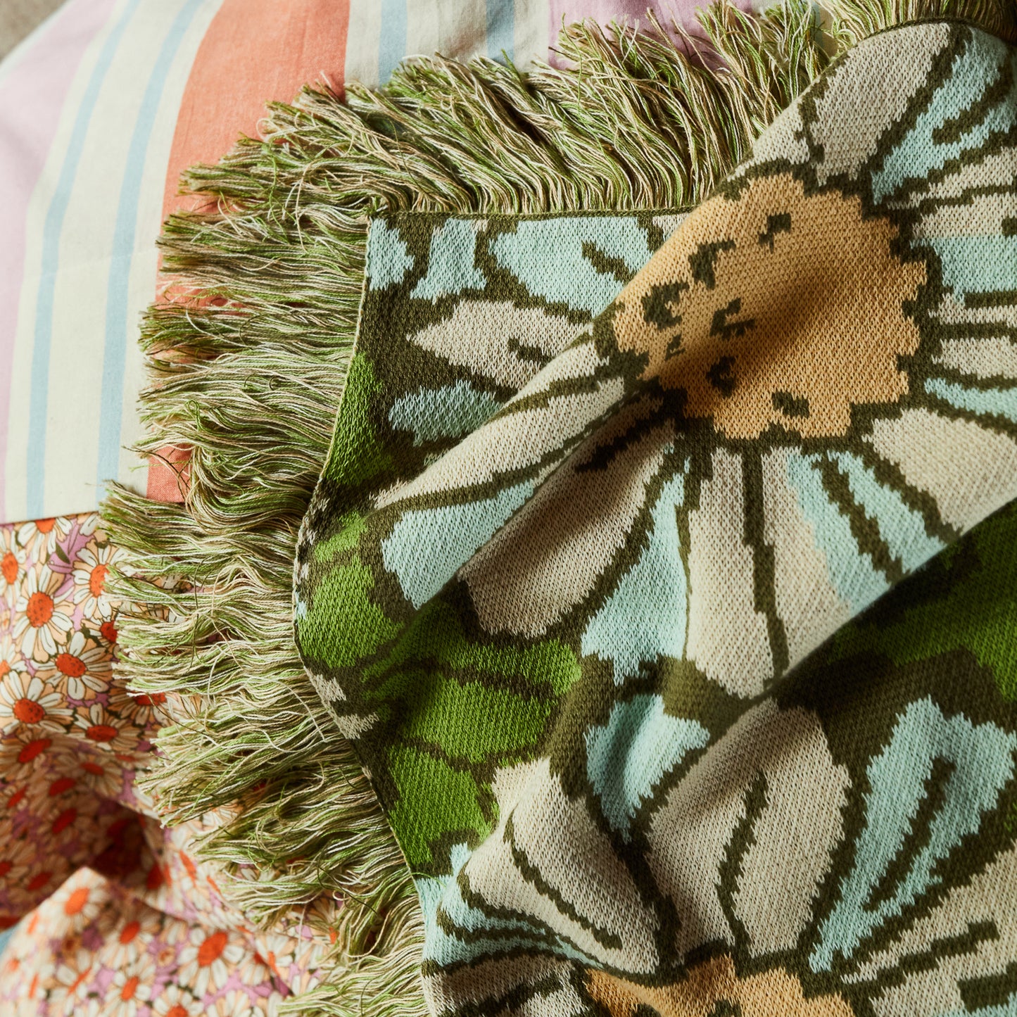 Posie Knit Throw