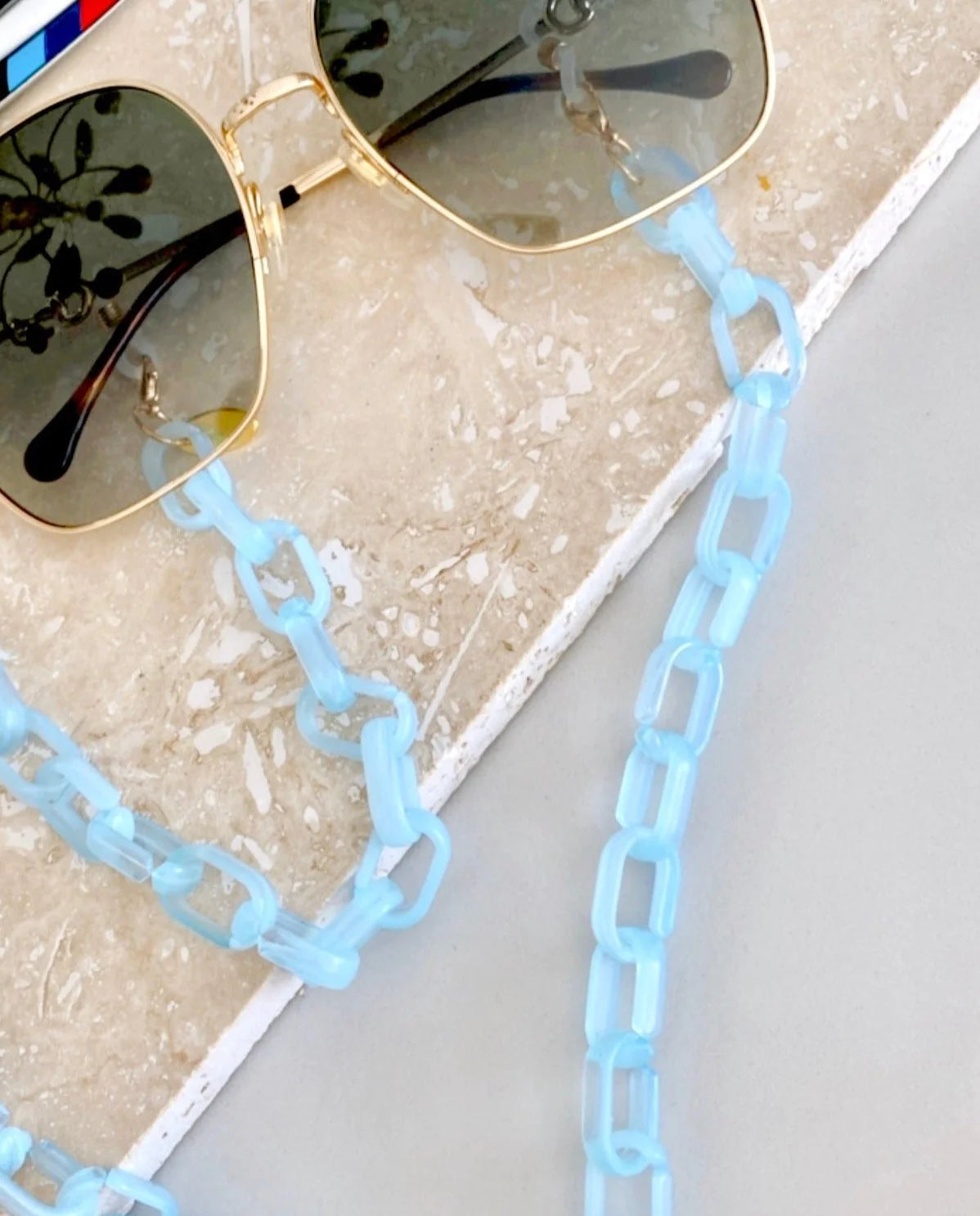 Capri Sunglass Chain in Baby Blue