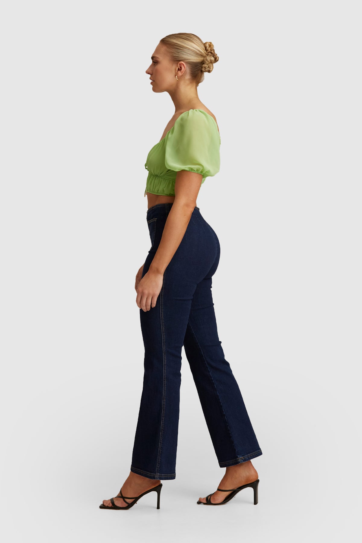 SIZE SMALL Blanca Puff Sleeve Top in Green