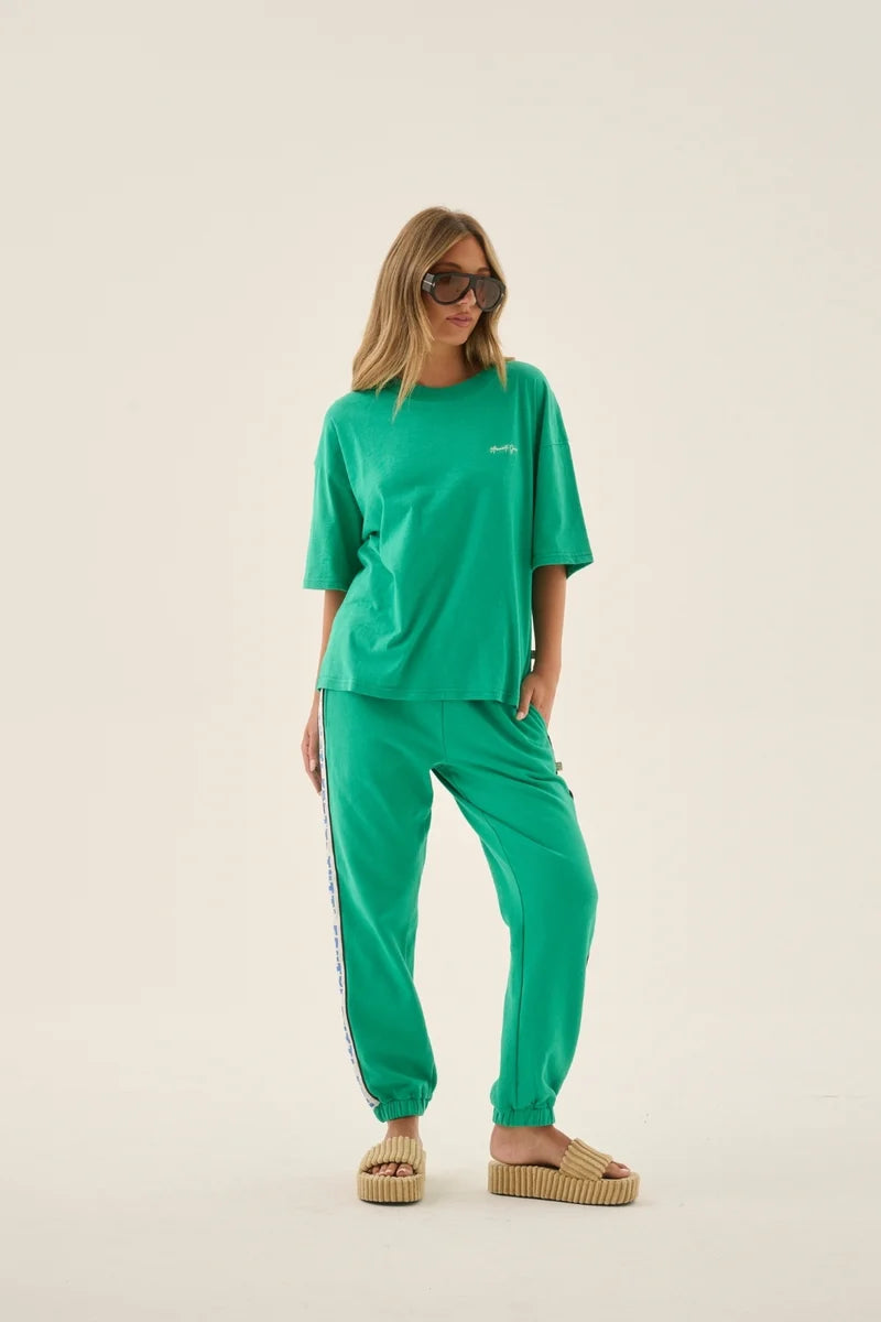 Tutti Oversized Tee in Kiwi