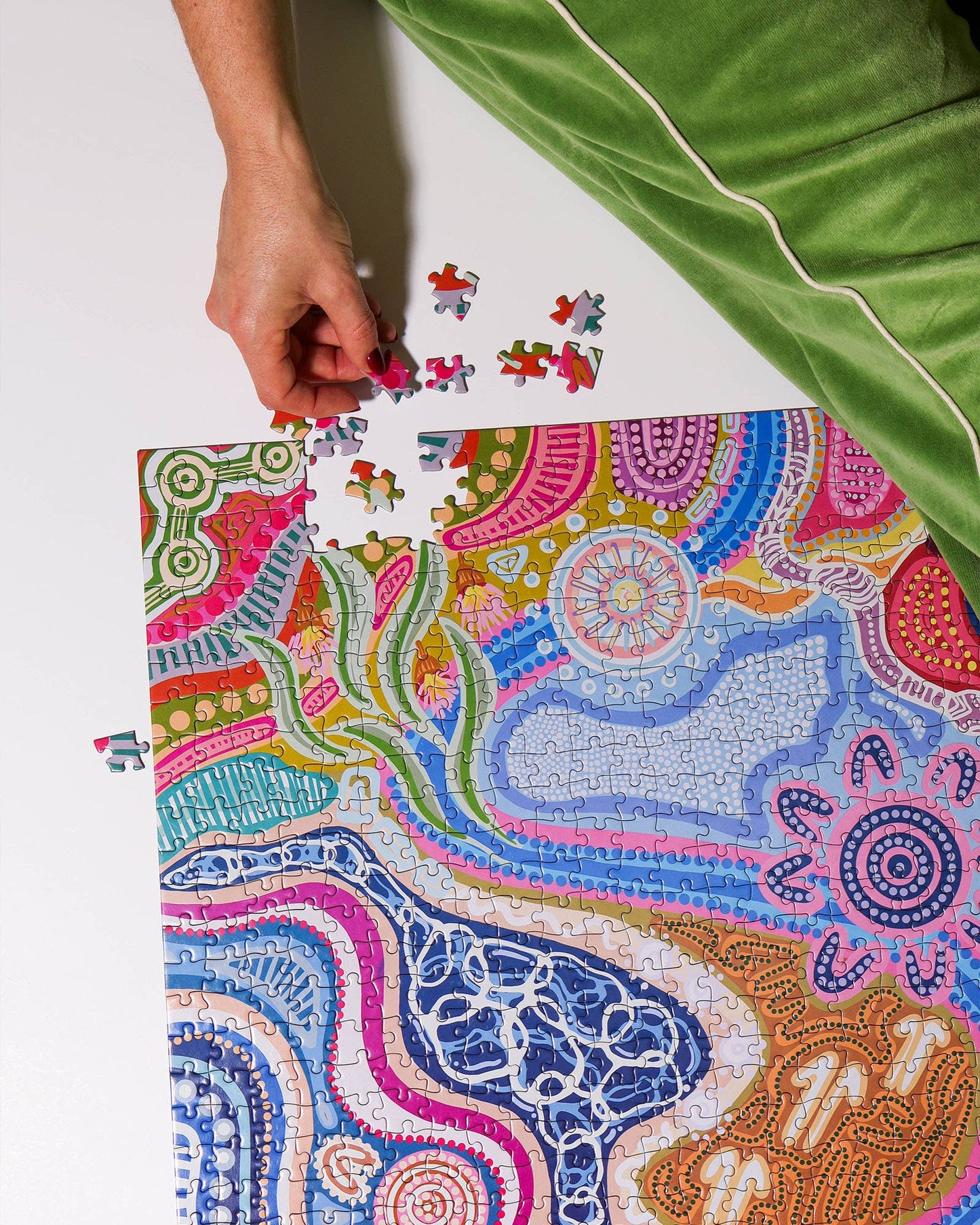 1000 Piece Jigsaw Puzzle - Colourful Life