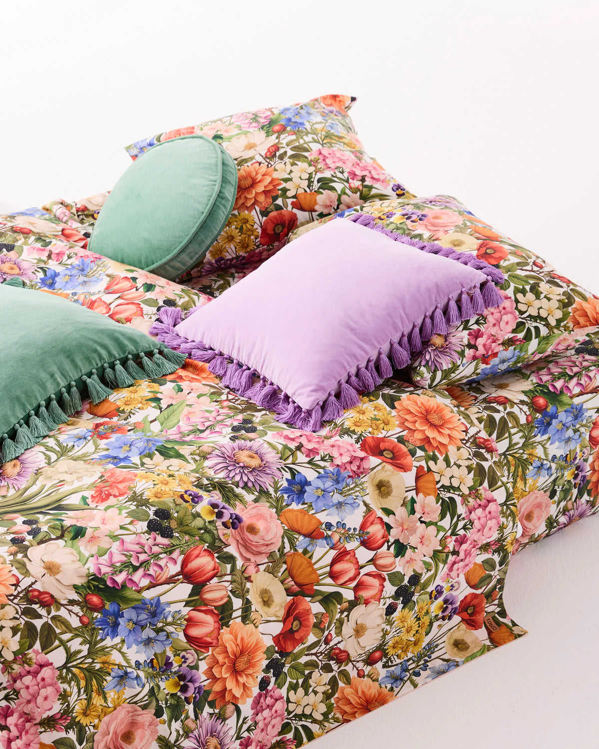Lilac Velvet Tassel Cushion