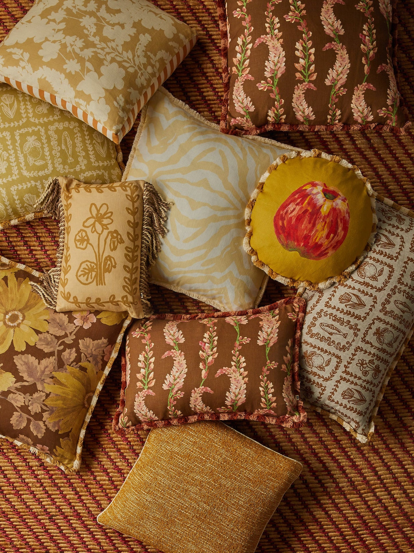 Apple Round Linen Cushion