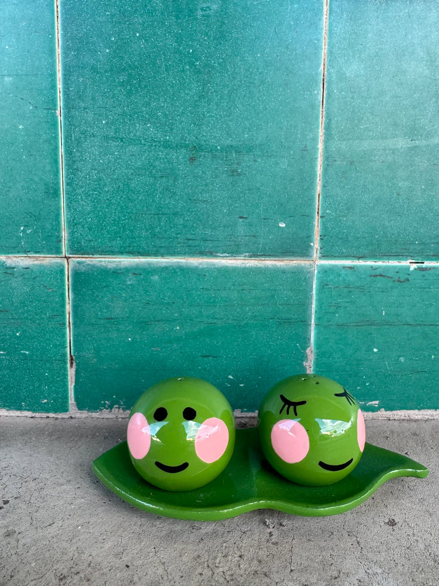 Peas in a Pod Salt and Pepper Set