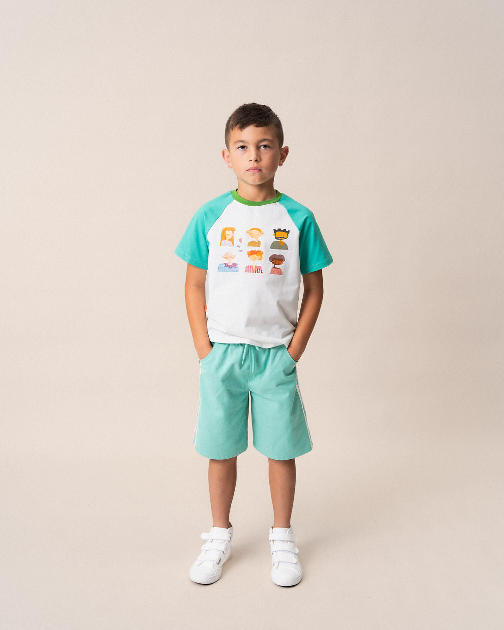 Raglan Tshirt in Aqua & White