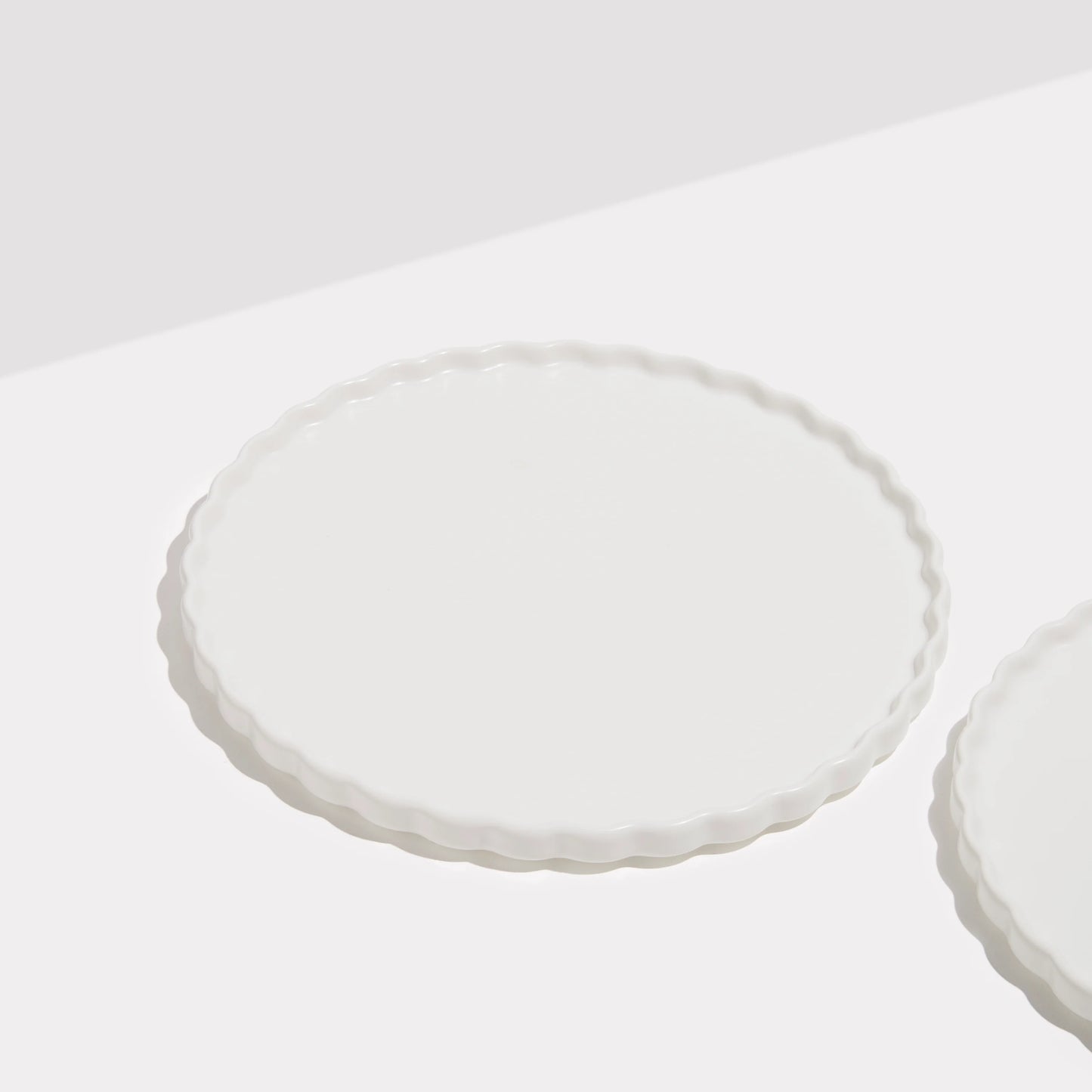 Ceramic Wave Dinner Plate in White (Set of Two)
