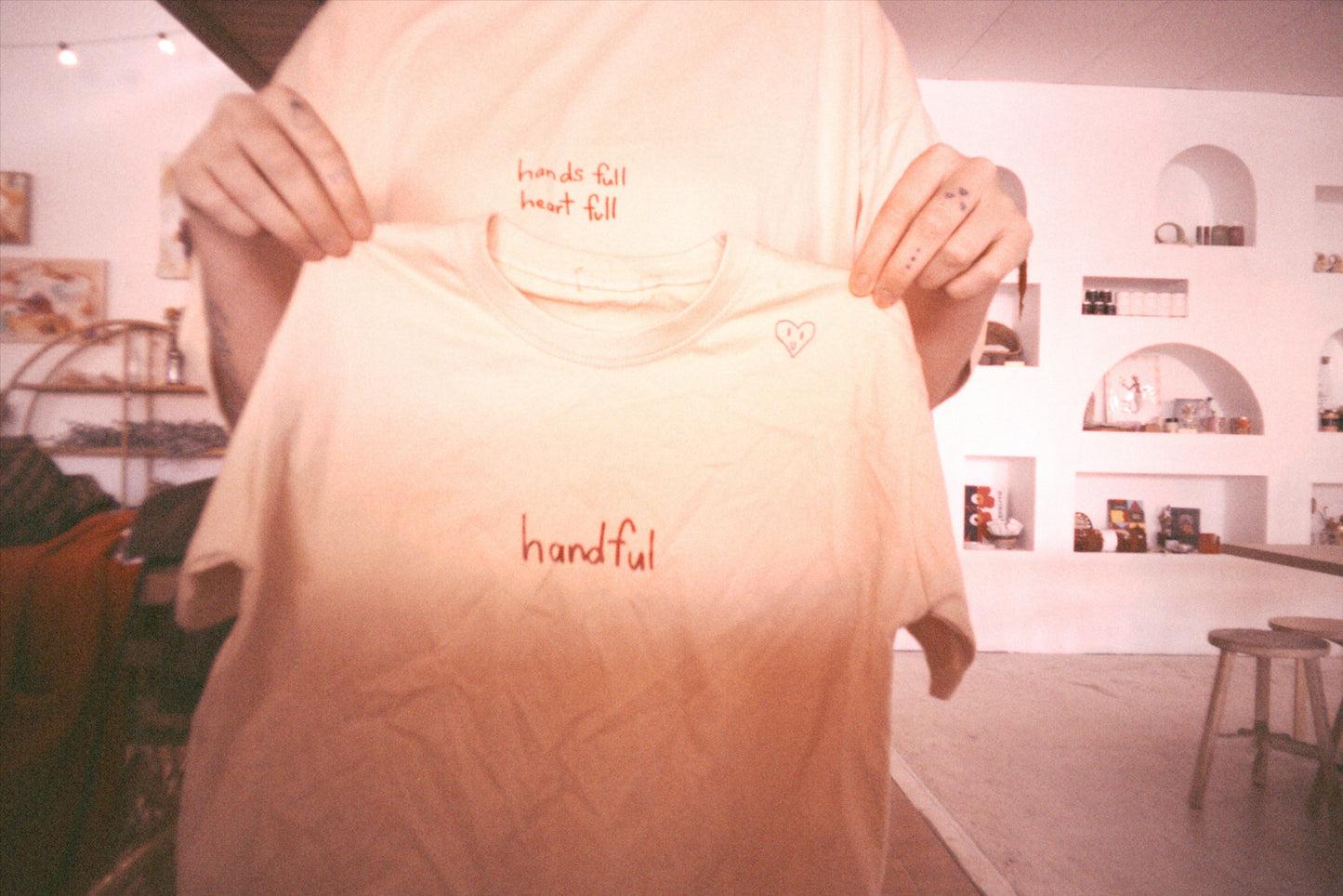 Handful Kids Tee in Creme Brulee