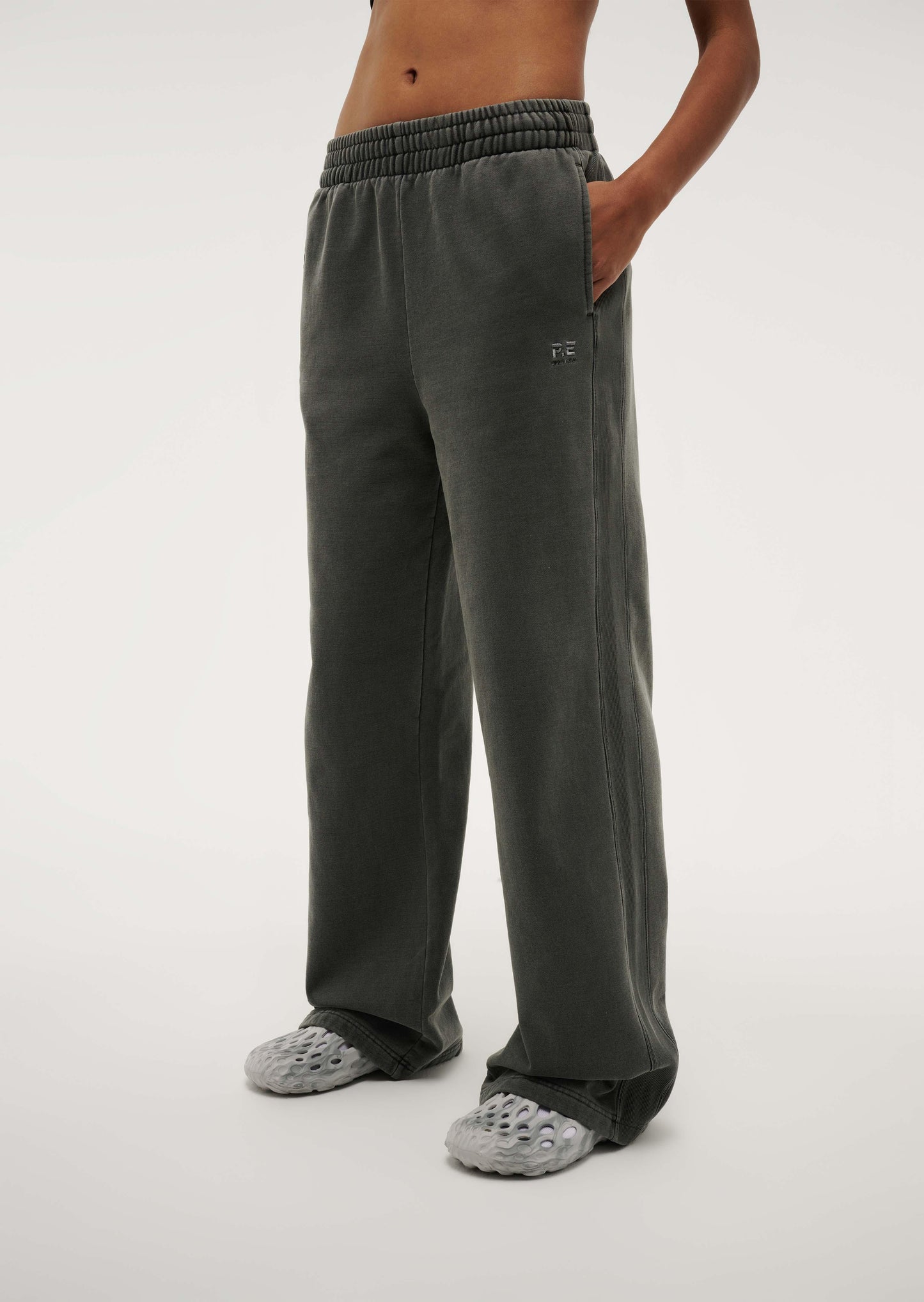 Adventure Trackpant in Gunmetal