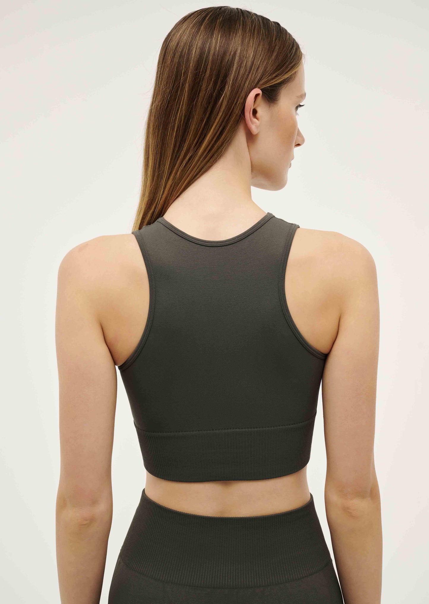 Restore Seamless Sports Bra in Gunmetal