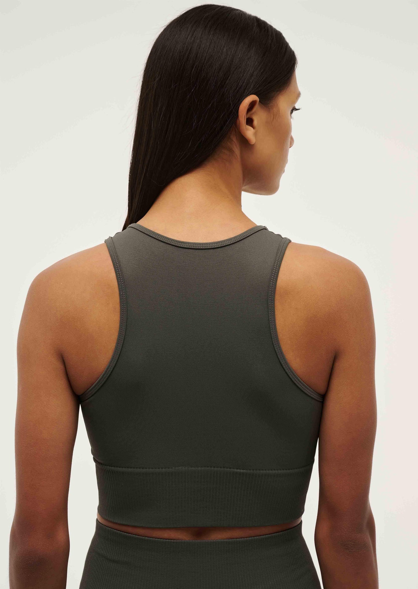 Restore Seamless Sports Bra in Gunmetal