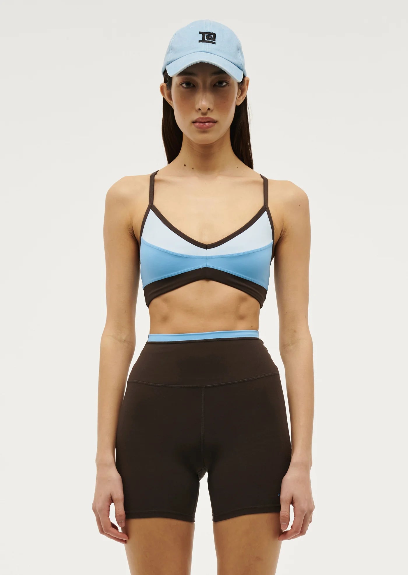 SIZE EXTRA LARGE Overland Sports Bra in Bright Blue