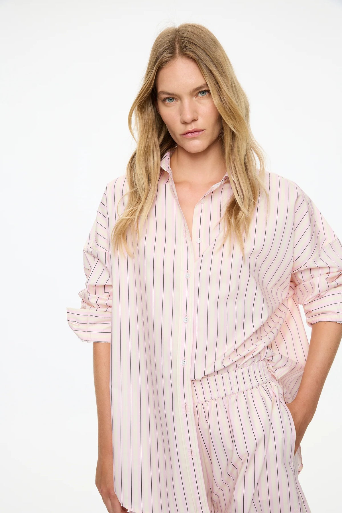 Mara Oversized Long Sleeve Shirt in Candy Floss/Black/White