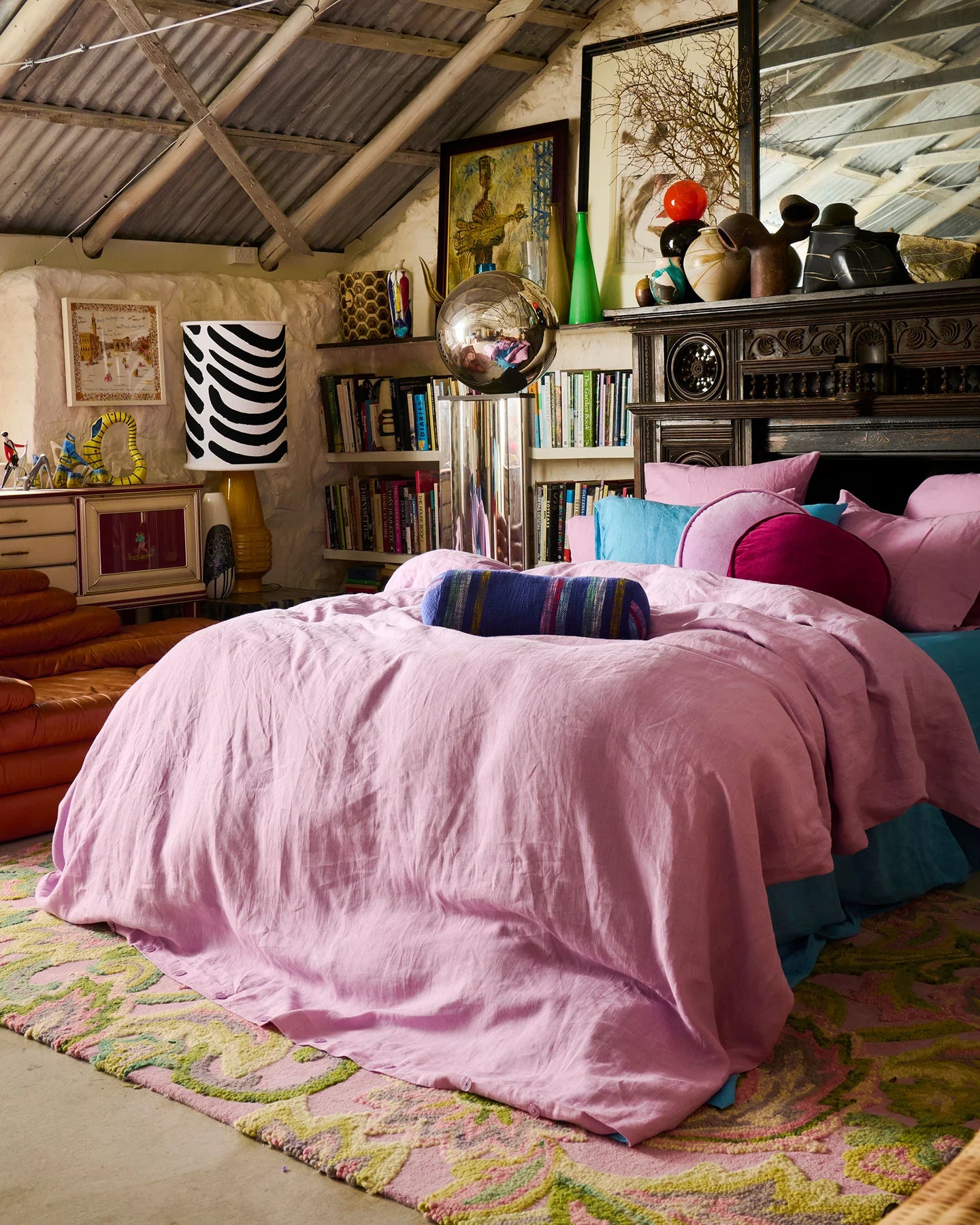 Niagara Lavender Reversible Linen Quilt Cover