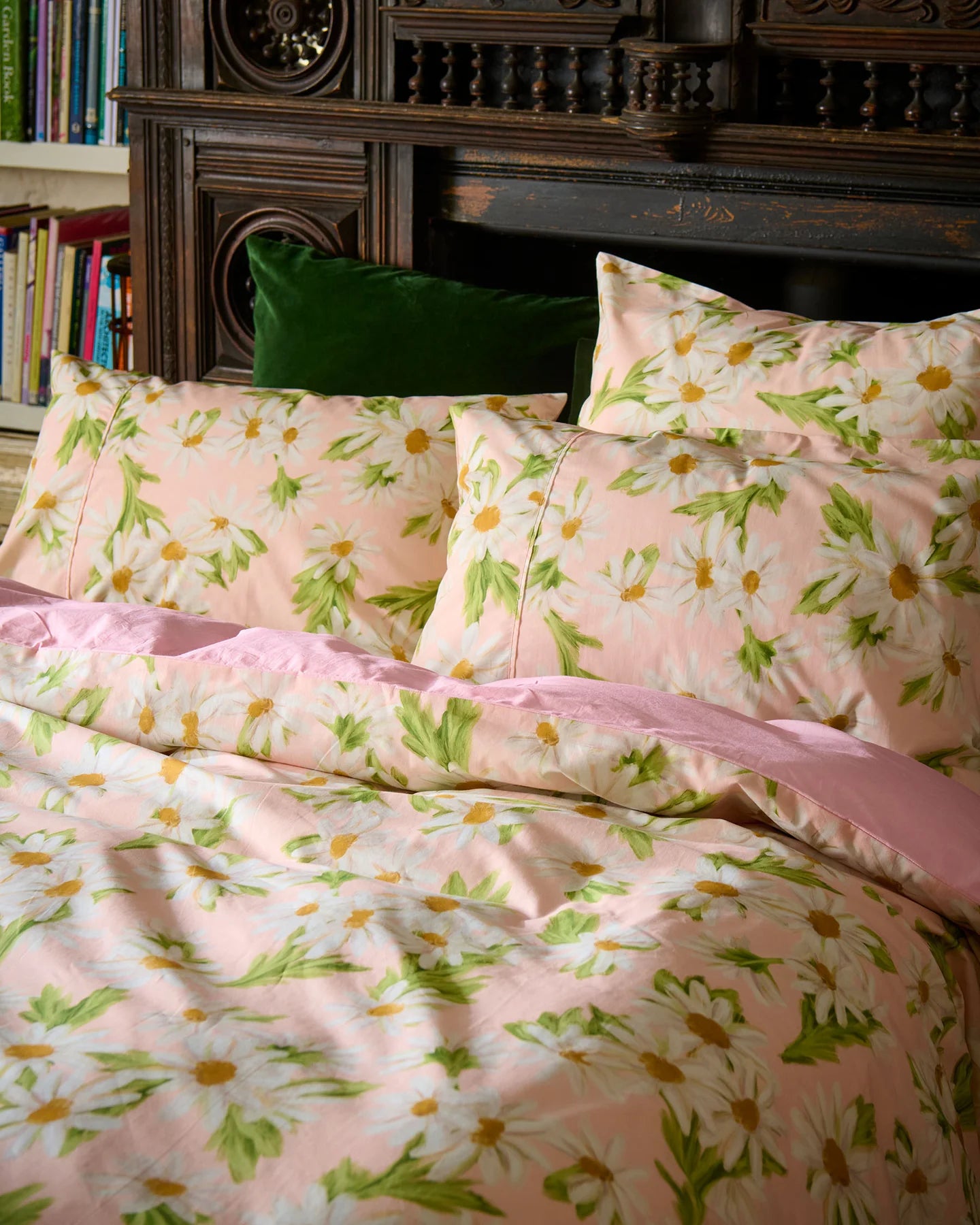 Sweet Daisy Organic Pillow Case Set