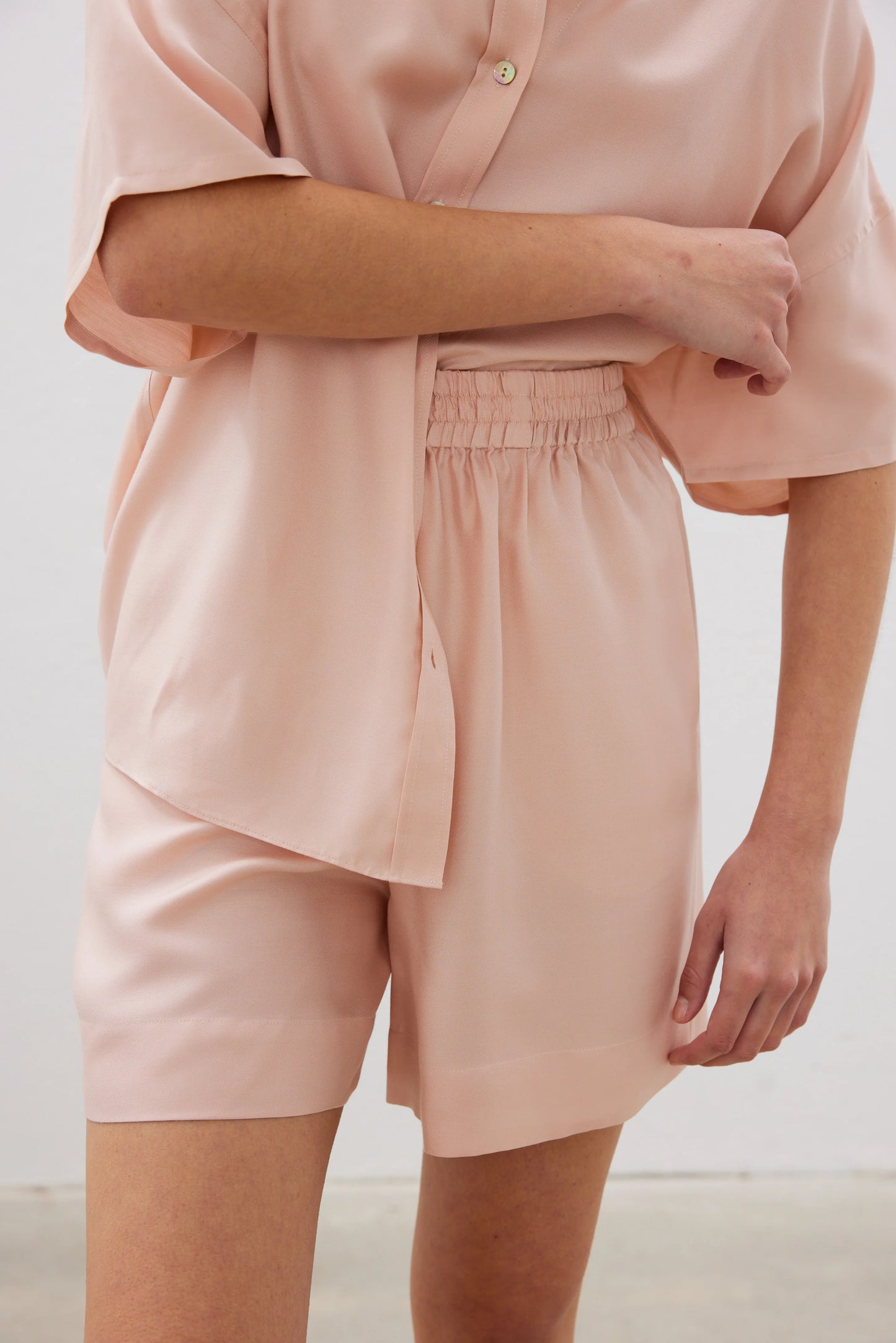 The Elvira Shorts in Pink Clay